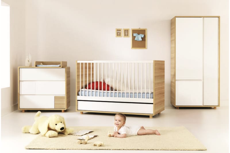 EVOLVE Spjälsäng 70x140 cm Trä/Natur - Ek - Barn & bebis - Barnmöbler - Barnsäng & juniorsäng