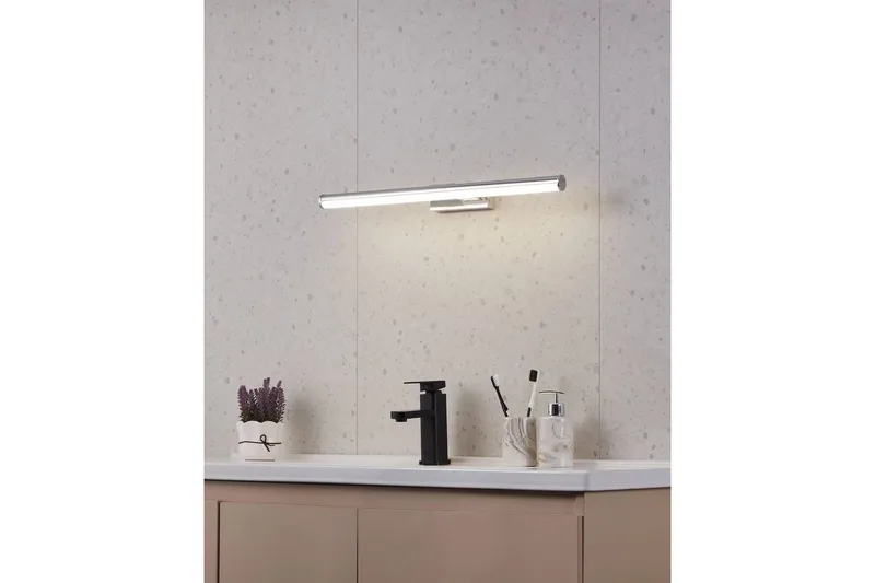 Vägglampa Eglo Vadumi 600 mm - Vit/Krom - Belysning - Badrumsbelysning - Badrumslampa vägg