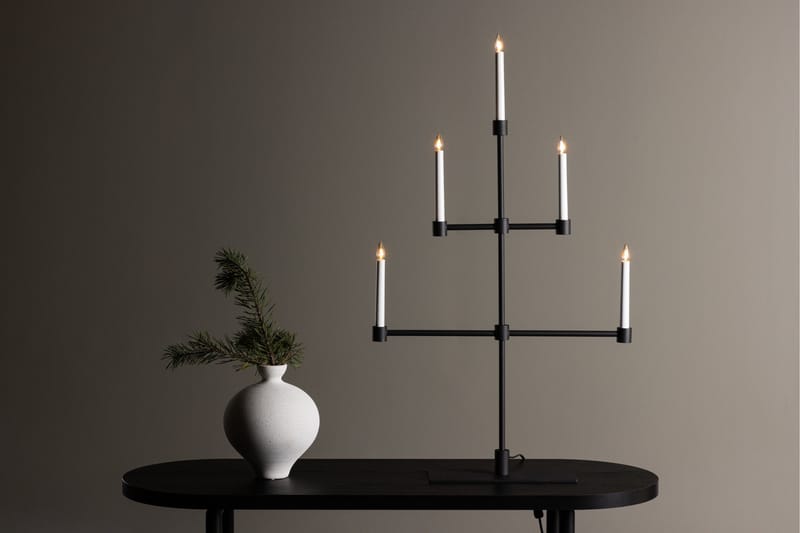 Avoriaz Adventsljusstake 92 cm - Svart - Belysning - Inomhusbelysning & lampor - Fönsterlampor & fönsterbelysning - Fönsterlampa på fot