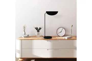 Bordslampa Sosri Svart - Svart - Belysning - Inomhusbelysning & lampor - Fönsterlampor & fönsterbelysning - Fönsterlampa på fot