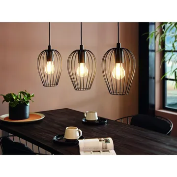 Taklampa Newtown med 3 Lampor - 16 cm - Belysning - Inomhusbelysning & lampor - Fönsterlampor & fönsterbelysning - Fönsterlampa hängande