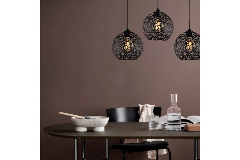 Taklampa Sourab Masafumie Svart Treuttag - Treuttag - Belysning - Inomhusbelysning & lampor - Fönsterlampor & fönsterbelysning - Fönsterlampa hängande