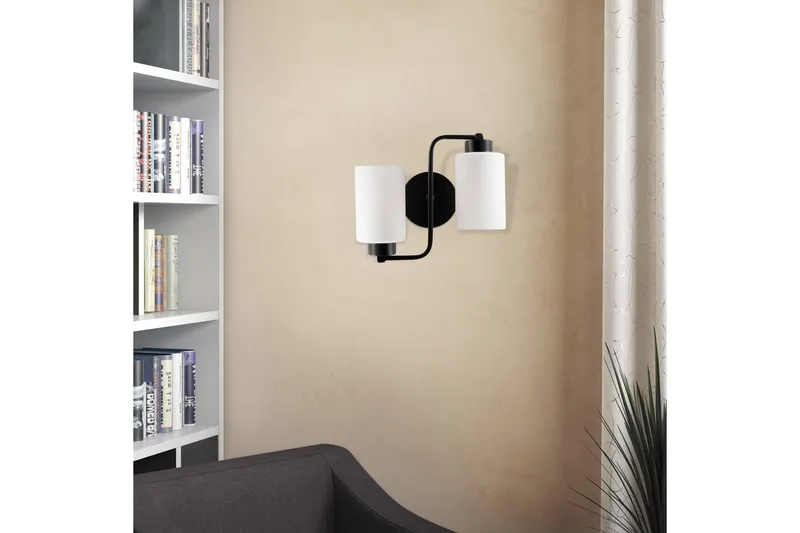 Vägglampa Jaska Två Svart - Svart - Belysning - Inomhusbelysning & lampor - Fönsterlampor & fönsterbelysning - Fönsterlampa hängande