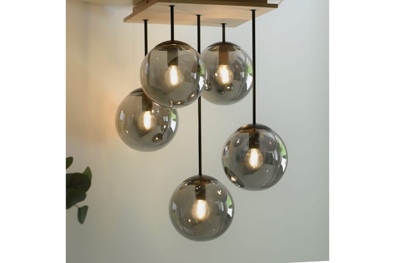 Widow Just Light Taklampa - Wood - Belysning - Inomhusbelysning & lampor - Fönsterlampor & fönsterbelysning - Fönsterlampa hängande