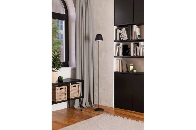 Golvlampa Eglo Mannera-L Svart/Stål - Svart/Stål - Belysning - Inomhusbelysning & lampor - Golvlampor & golvbelysning