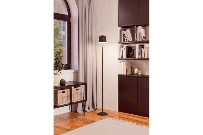 Golvlampa Eglo Mannera-L Svart/Stål - Svart/Stål - Belysning - Inomhusbelysning & lampor - Golvlampor & golvbelysning