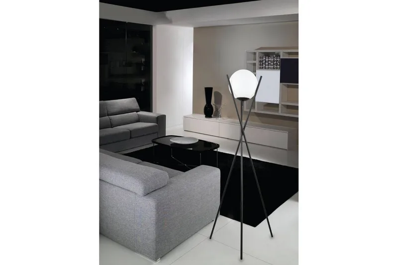 Golvlampa Eglo Salvezinas Svart/Opalvit - Belysning - Inomhusbelysning & lampor - Golvlampor & golvbelysning