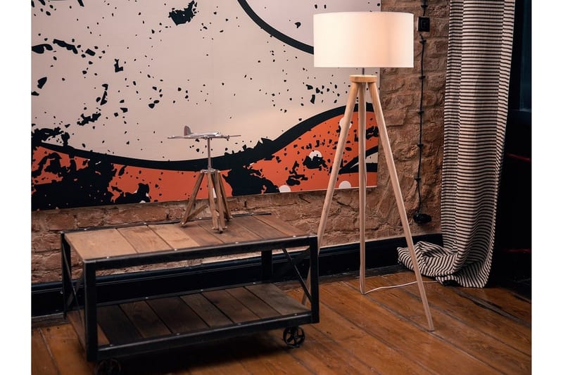 Nitra Golvlampa 142 cm - Vit - Belysning - Inomhusbelysning & lampor - Golvlampor & golvbelysning