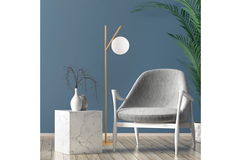 Golvlampa Thevon Gold - Guld - Belysning - Inomhusbelysning & lampor - Golvlampor & golvbelysning