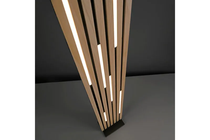 Q-Akustik Paul Neuhaus Golvlampa - Wood - Belysning - Inomhusbelysning & lampor - Golvlampor & golvbelysning