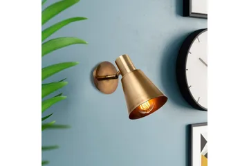 Vägglampa Gullis Triangular Antik - Guld - Belysning - Inomhusbelysning & lampor - Sänglampa - Sänglampa vägg
