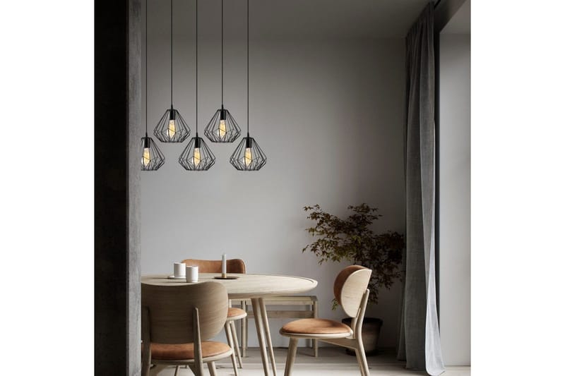 Ljuskrona Almasi Five Svart - Svart - Belysning - Inomhusbelysning & lampor - Taklampor & takbelysning - Kökslampa & pendellampa