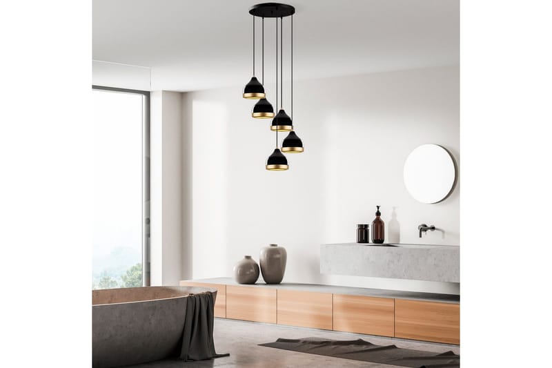 Ljuskrona Soodni Fem Sufia Svart - Svart - Belysning - Inomhusbelysning & lampor - Taklampor & takbelysning - Kökslampa & pendellampa