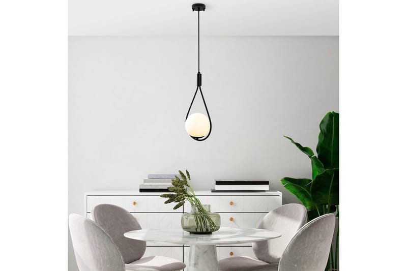 Taklampa Rate 8 Svart - Svart - Belysning - Inomhusbelysning & lampor - Taklampor & takbelysning - Kökslampa & pendellampa