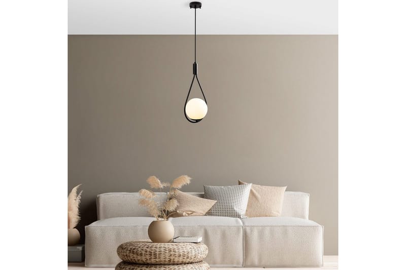 Taklampa Rate 8 Svart - Svart - Belysning - Inomhusbelysning & lampor - Taklampor & takbelysning - Kökslampa & pendellampa