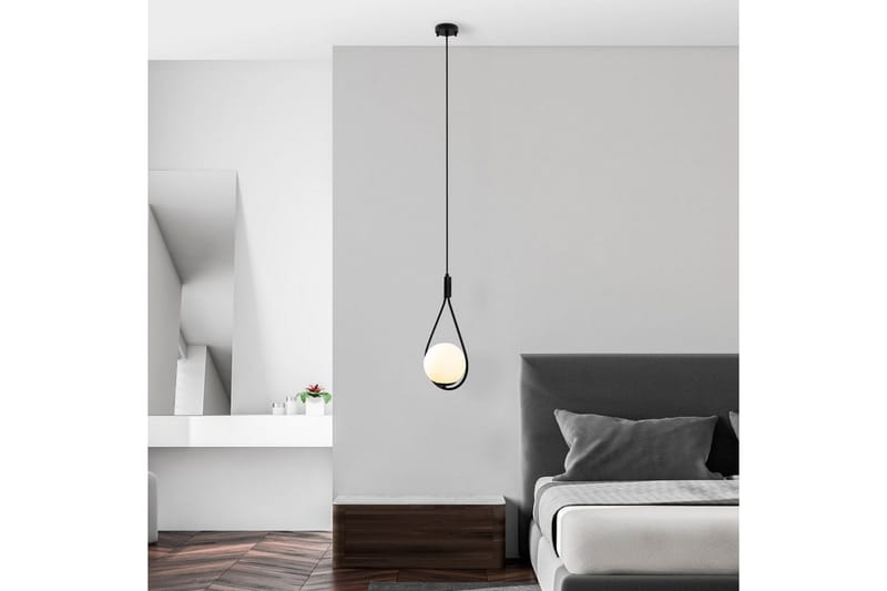 Taklampa Rate 8 Svart - Svart - Belysning - Inomhusbelysning & lampor - Taklampor & takbelysning - Kökslampa & pendellampa