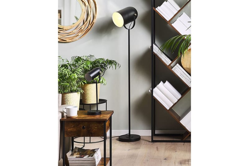 Thika Golvlampa 156 cm - Svart - Belysning - Inomhusbelysning & lampor - Golvlampor & golvbelysning