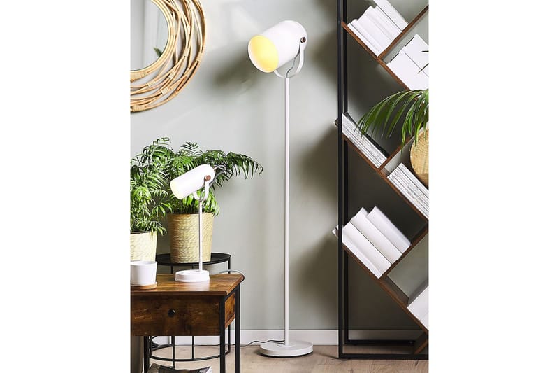 Thika Golvlampa 156 cm - Vit - Belysning - Inomhusbelysning & lampor - Golvlampor & golvbelysning