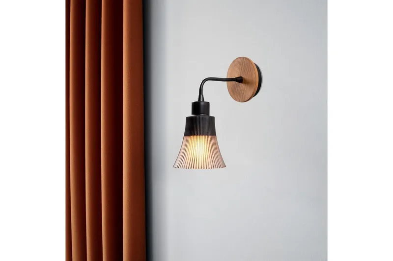 Vägglampa Vellor Svart - Svart - Belysning - Inomhusbelysning & lampor - Golvlampor & golvbelysning