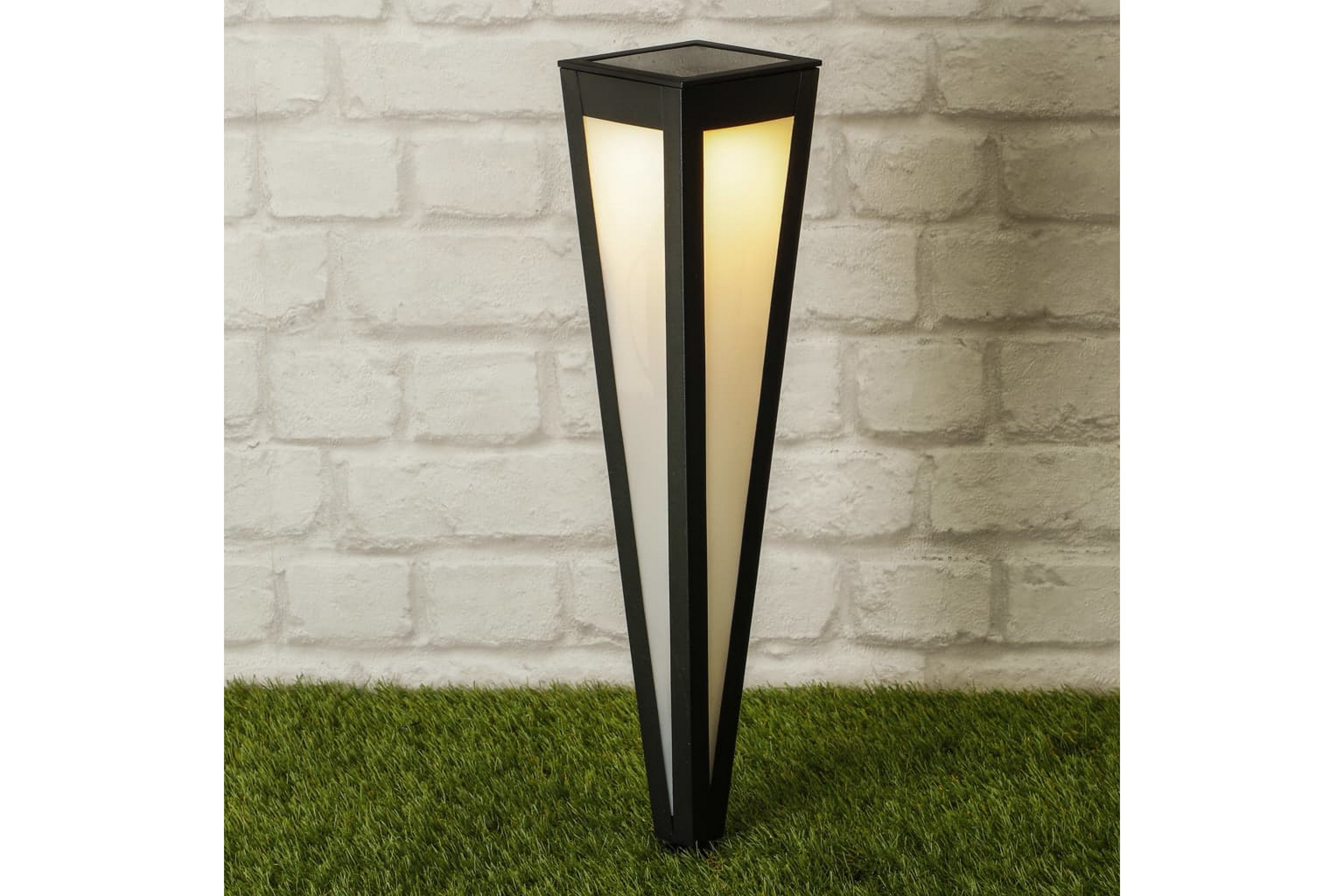 HI Soldriven LED-trädgårdslampa med markspett 58 cm svart – Svart