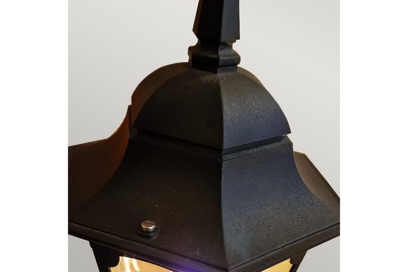 Sockellampa Elstead Lighting Chapel - Belysning - Utomhusbelysning - Stolplyktor & grindlyktor