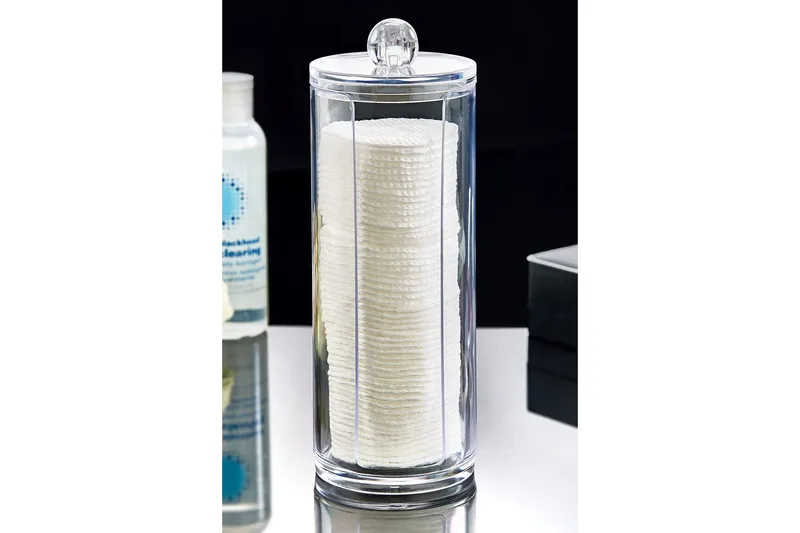 Kazuoki Badrumsförvaring, Transparent