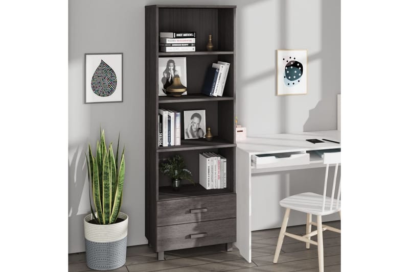 beBasic Högskåp ljusgrå 60x35x180 cm massiv furu - Förvaring - Förvaringsmöbler - Byrå