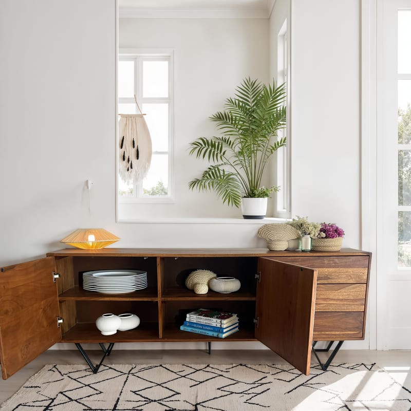 Jesvik Skänk 175x71x40 cm i massivt sheeshamträ med fronter i stenlook - vit och naturligt trä - Förvaring - Förvaringsmöbler - Skänkar & sideboards