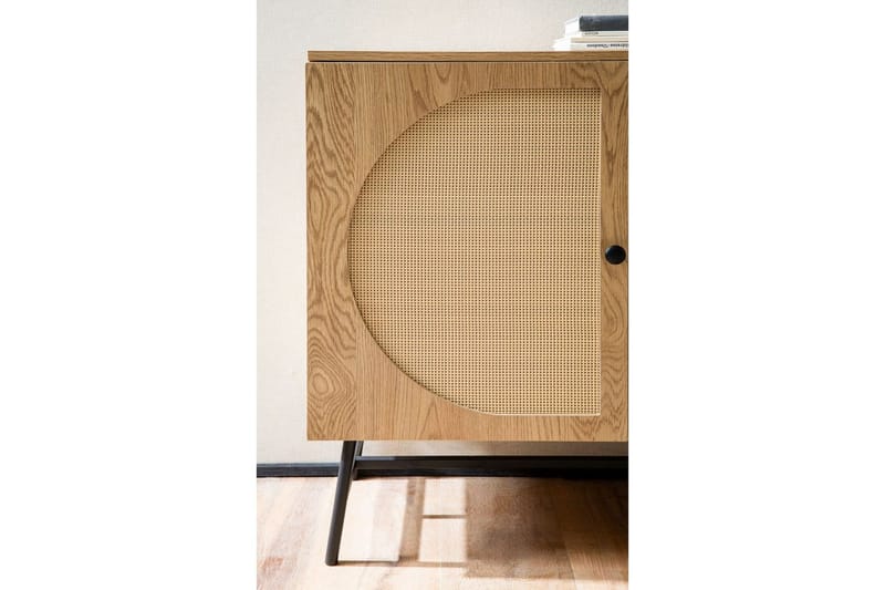 Sideboard Wohnling Folierad spånskiva ekoptik halvcirkel rottingväv look 3 dörrar modern - Möbler - Vardagsrum - Soffbord & vardagsrumsbord - Brickbord