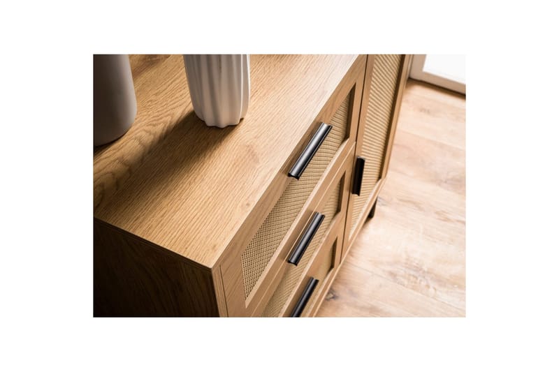Sideboard Wohnling Melaminbelagd MDF-ekoptik, 3 lådor, 1 dörr med rottingfront Modern - Möbler - Vardagsrum - Soffbord & vardagsrumsbord - Brickbord