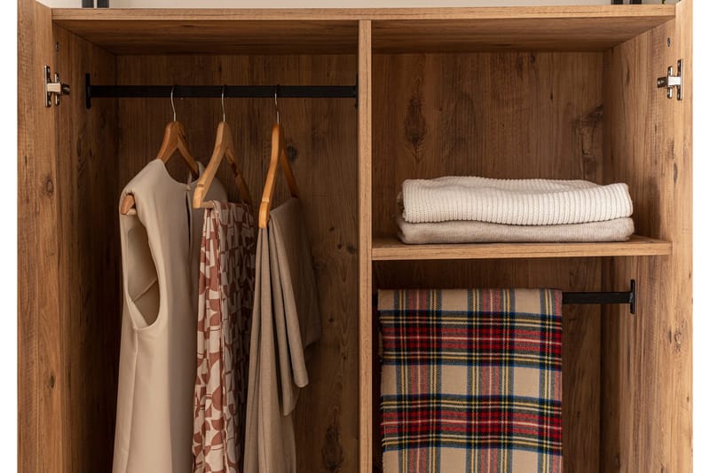 Batler Garderob 52x104 5 Dörrar - Natur - Förvaring - Sko- & klädförvaring - Garderober & garderobssystem