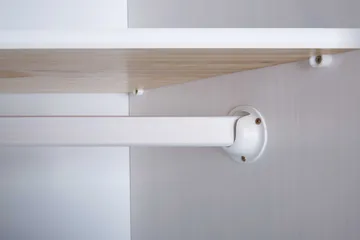 Cabell Garderob 150 cm - Trä/Vit - Förvaring - Sko- & klädförvaring - Garderober & garderobssystem