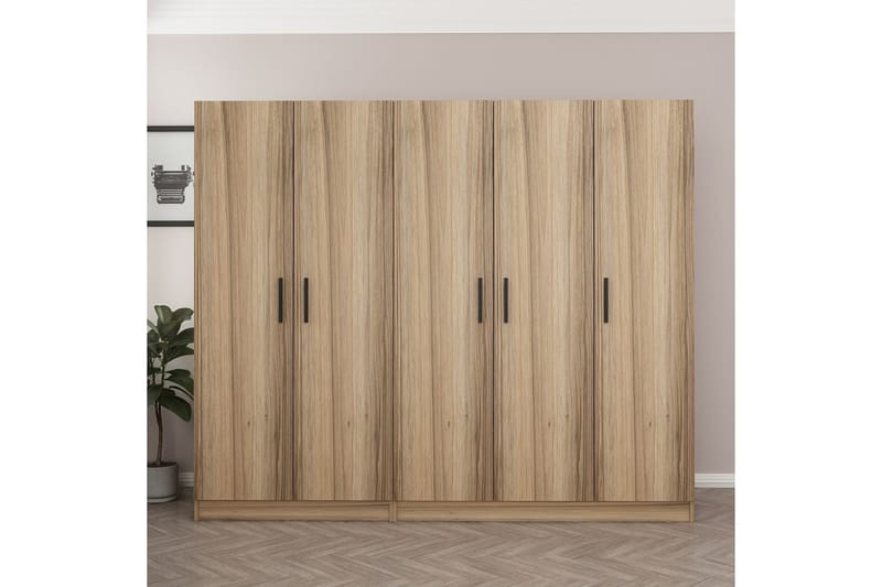 Fruitland Garderob 225 cm - Brun - Förvaring - Sko- & klädförvaring - Garderober & garderobssystem