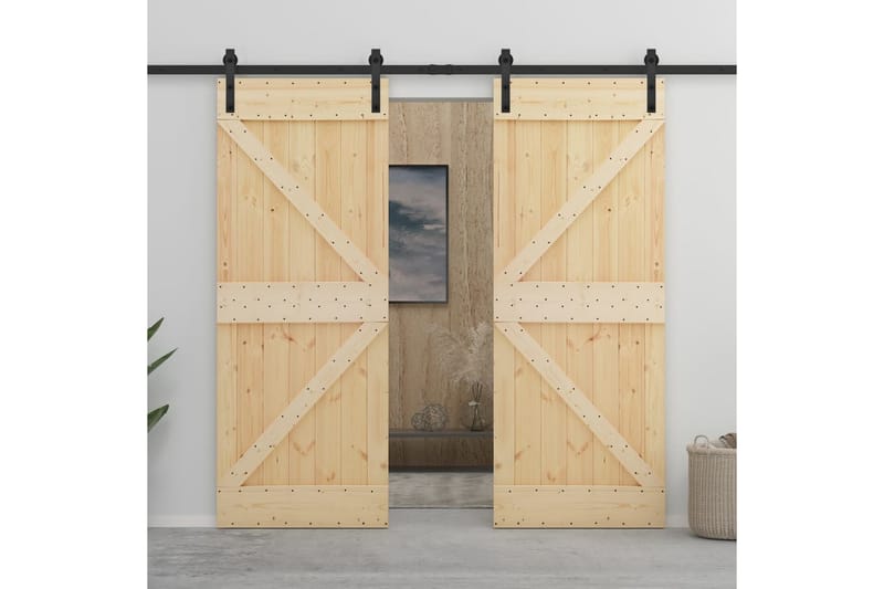 Skjutdörr med beslag 100x210 cm massiv furu - Brun - Förvaring - Sko- & klädförvaring - Garderober & garderobssystem