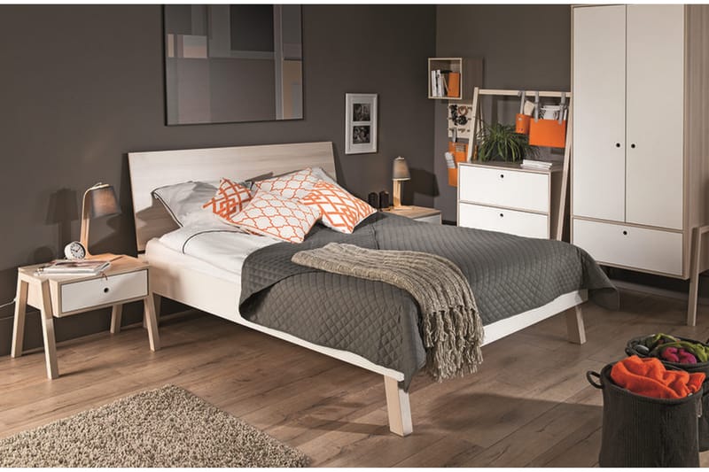 Spot Garderob Trä/Natur/Vit - VOX - Förvaring - Sko- & klädförvaring - Garderober & garderobssystem