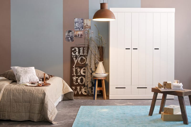 Varius Garderob 140 cm 3 Dörrar 3 Lådor - Vit Tall - Förvaring - Sko- & klädförvaring - Garderober & garderobssystem