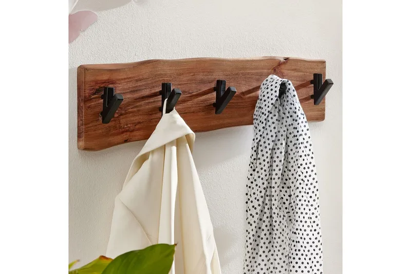 Vägghylla Wohnling Vägghängd kapphängare i massivt trä med trädets kantindustri, 60 cm - Förvaring - Sko- & klädförvaring - Klädhängare - Klädställning