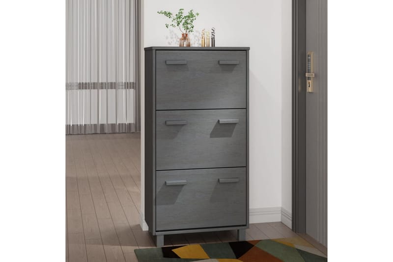 beBasic Skoskåp mörkgrå 59,5x35x117 cm massiv furu - Förvaring - Sko- & klädförvaring - Skoförvaring