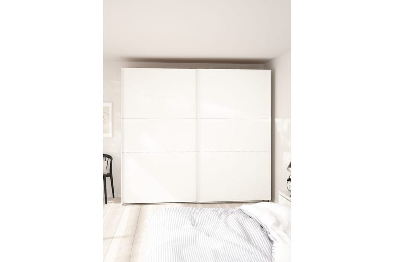 Takeru Garderob 244x221 cm - Vit - Förvaring - Sko- & klädförvaring - Garderober & garderobssystem