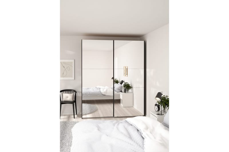 Takeru Garderob med Spegel 179x220 cm - Svart - Förvaring - Sko- & klädförvaring - Garderober & garderobssystem