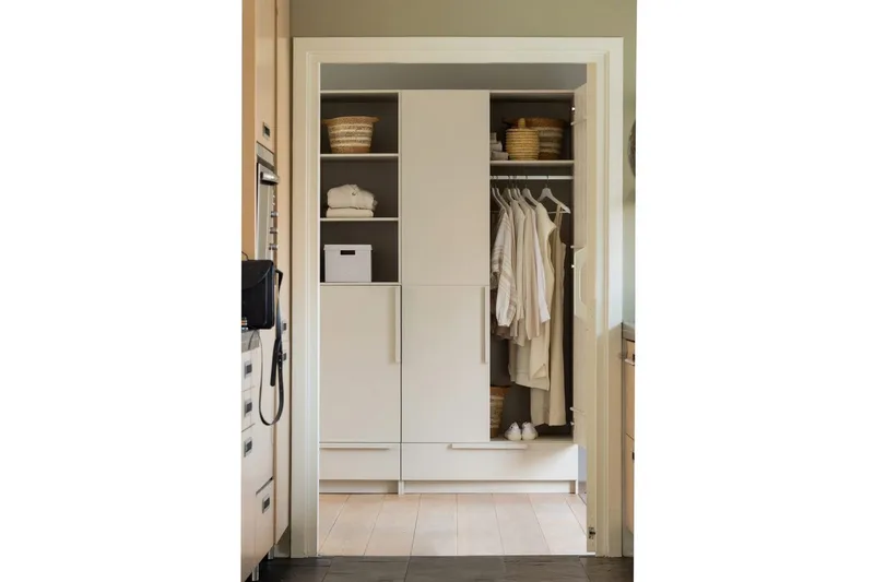 Garderob Pure 2 Dörrar - 2 Dörrar - Förvaring - Skåp - Garderobsskåp