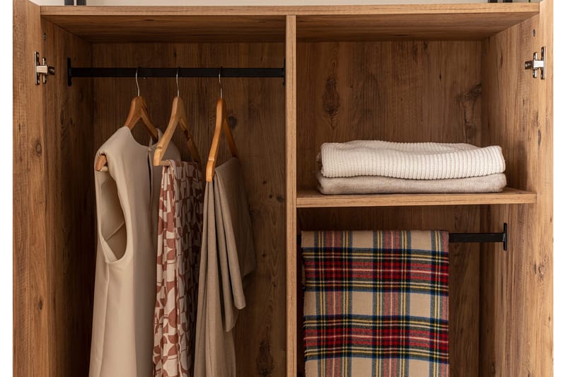 Witonia Garderob 104x52 cm - Natur - Förvaring - Skåp - Garderobsskåp