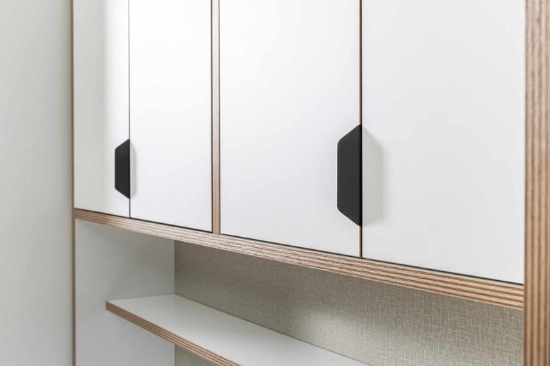 Olyros Förvaringsmöbel 127x190 cm - Vit - Förvaring - Skåp - Köksskåp - Högskåp