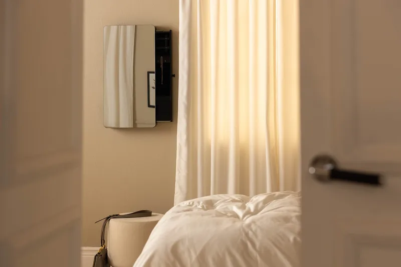 Rogue Smyckesskåp med Spegel - Vit - Förvaring - Småförvaring - Smyckesförvaring - Smyckesskåp