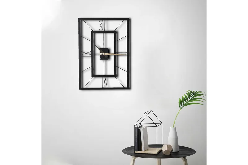 Dekorativ Metallväggklocka - Svart - Inredning & dekor - Dekor & inredningsdetaljer