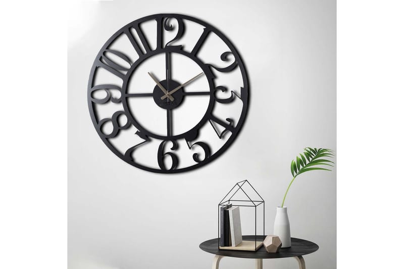 Dekorativ Metallväggklocka - Svart - Inredning & dekor - Dekor & inredningsdetaljer
