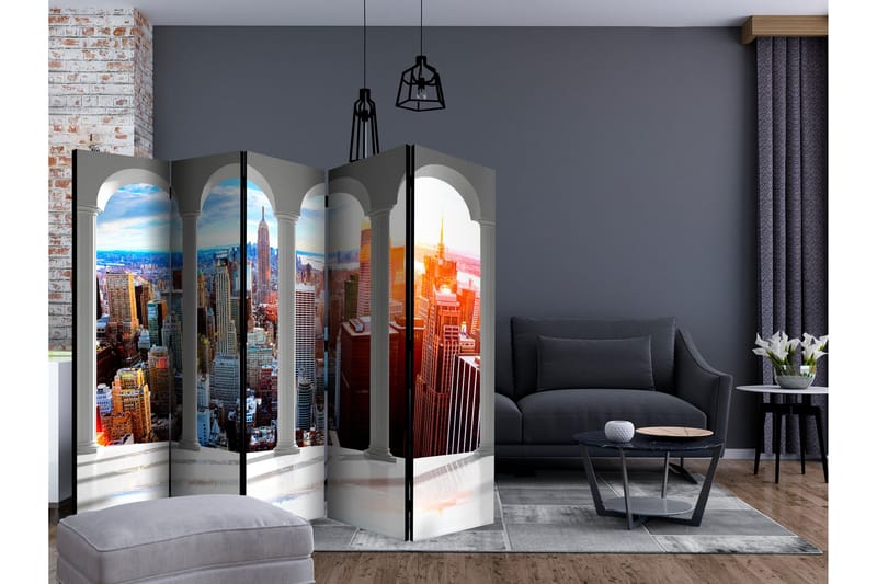 Rumsavdelare - Pillars and New York II 225x172 - Artgeist sp. z o. o. - Inredning & dekor - Dekor & inredningsdetaljer - Rumsavdelare