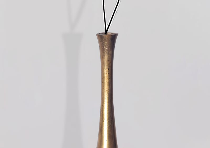 Isloren Vas 75 cm - Guldfärgad - Inredning & dekor - Dekor & inredningsdetaljer