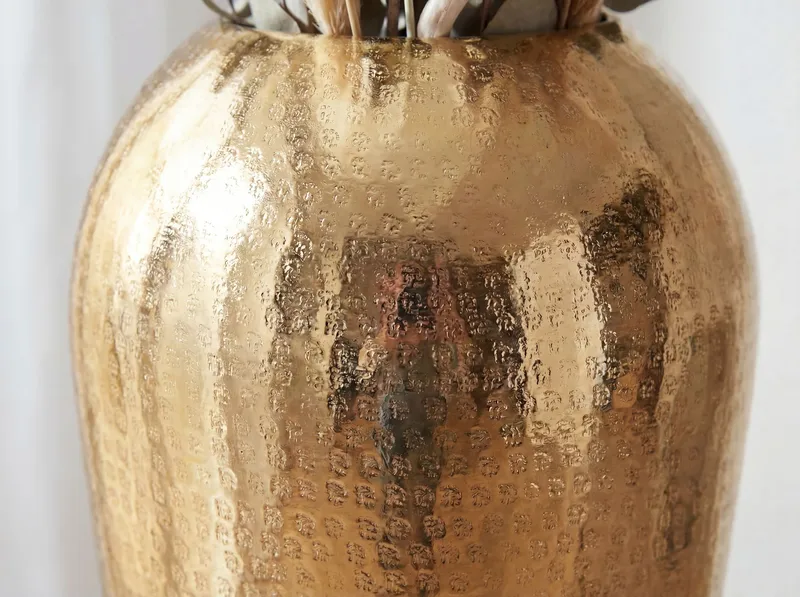 Kelar Golvvas i aluminium - Guld - Inredning & dekor - Dekor & inredningsdetaljer