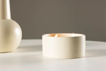Douglas Doftljus - Beige - Inredning & dekor - Ljus & dofter - Stearinljus - Doftljus